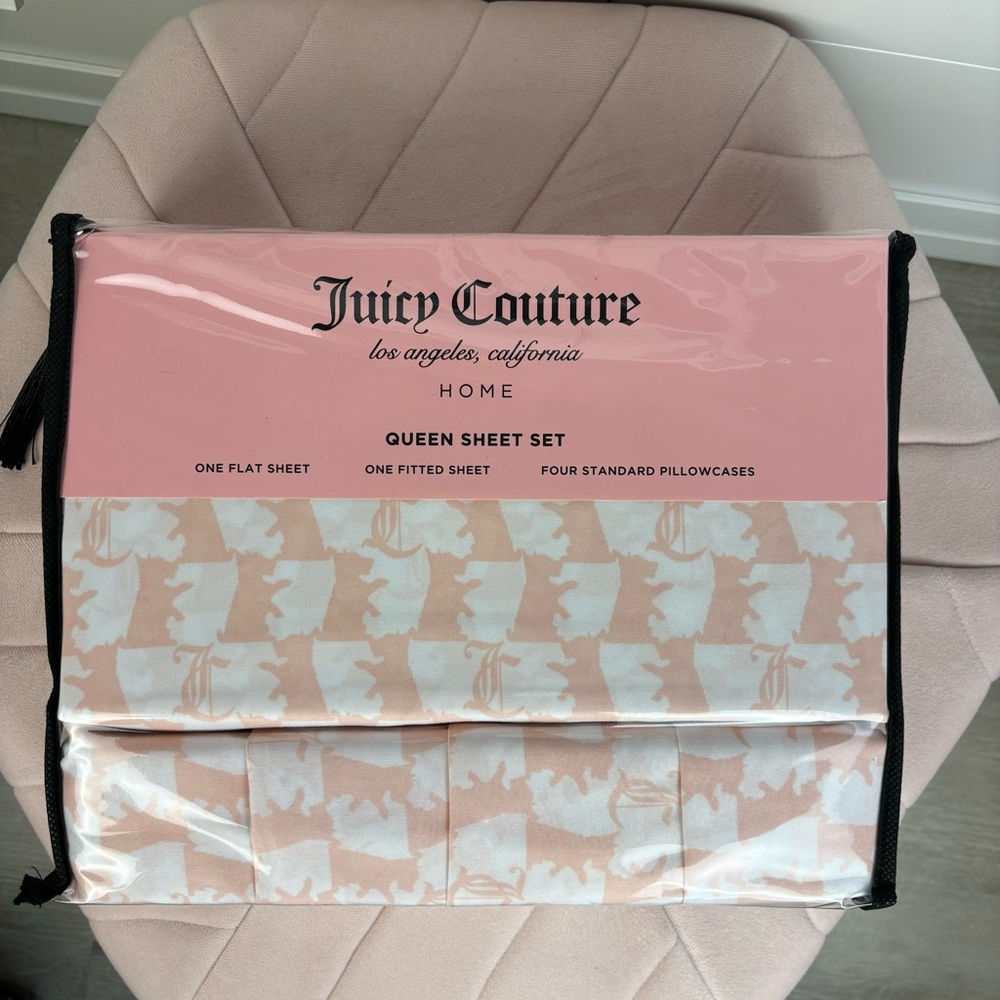 Juicy Couture QUEEN Pink Scotties Sheet Set!
